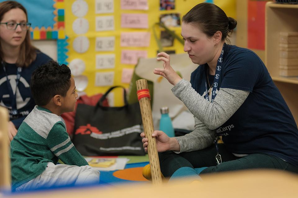 Ann-Louise Wolf and ArtistCorps members work with students at Easton Elementary School in Winston-Salem. / Photo: Raunak Kapoor