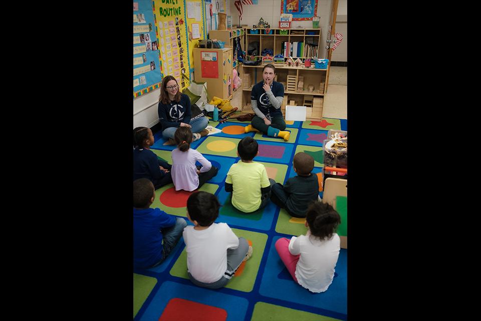 Ann-Louise Wolf and ArtistCorps members work with students at Easton Elementary School in Winston-Salem. / Photo: Raunak Kapoor