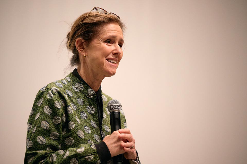 Julie Taymor speaking with students and faculty about her life and career. / Photo: Wayne Reich