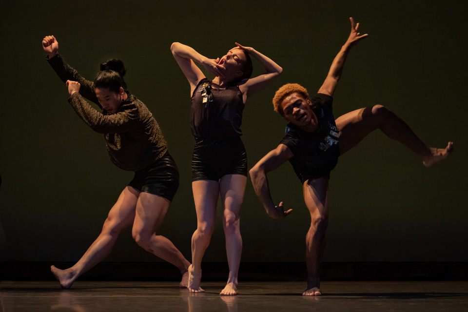 UNCSA School of Dance presents the world premiere of “Vital Ground” by multi-faceted choreographer Darrell Grand Moultrie / Photo: Peter Mueller