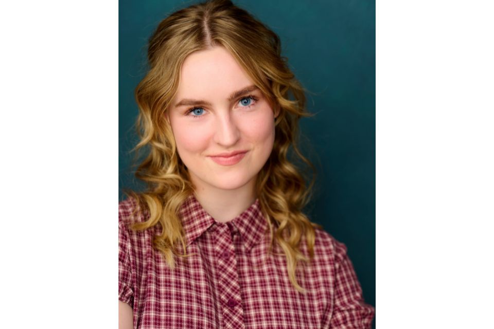 Vivian Poe