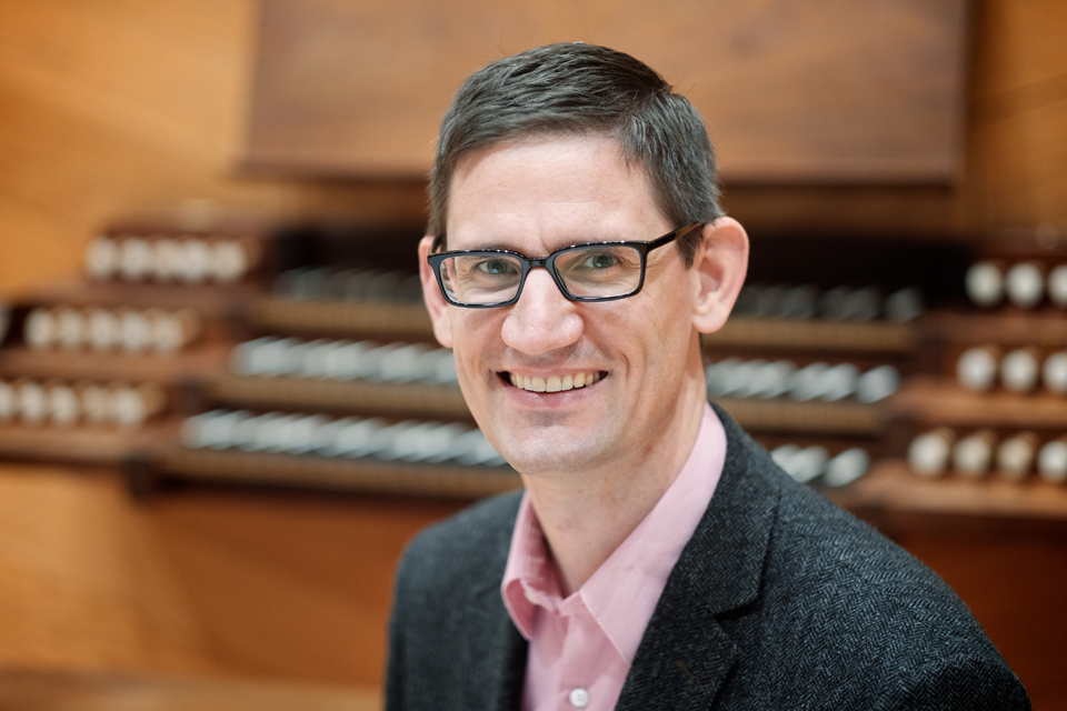 Timothy Olson Directs the North Carolina High School Organ Festival