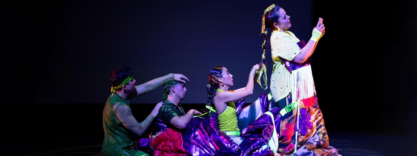 Primera Generación Dance Collective performs “NOStalgia POP” Photo: Angel Origgi