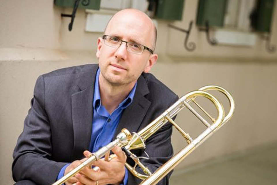 Matthew Vaughn performs in Watson Hall on Tuesay, Nov. 2.