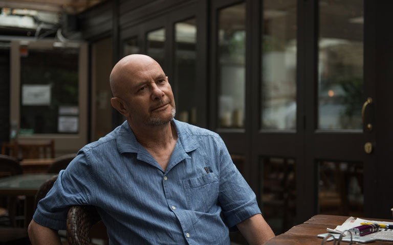 Nick Hornby to speak at UNCSA in conversation with alumnus Peter Hedges, Oct. 4