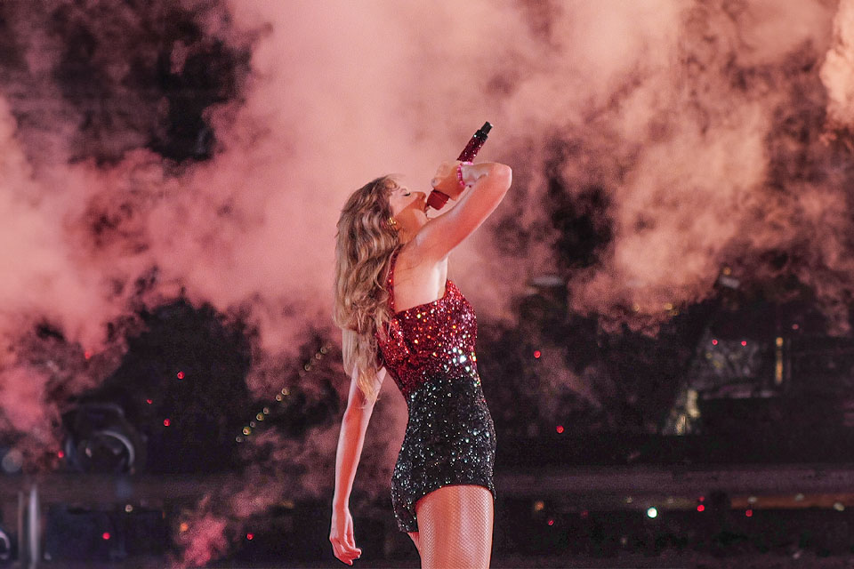Taylor Swift on the Eras Tour concert at Sofi Stadium in Inglewood, CA, Aug. 9, 2023 / Photo: Paolo V 
