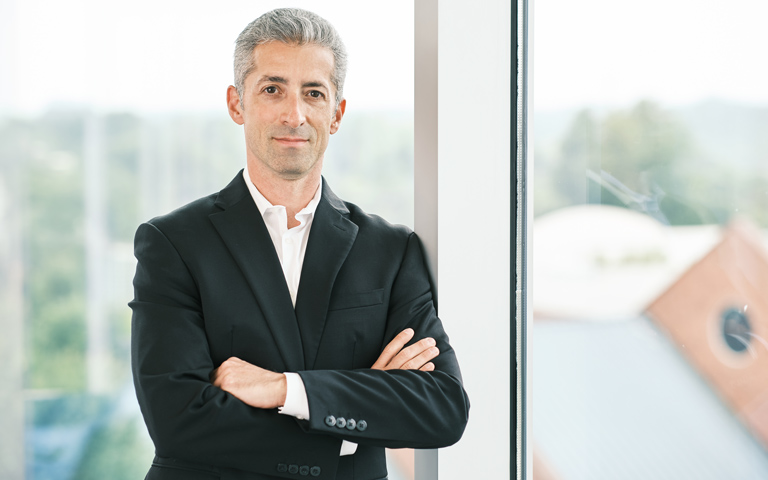 UNCSA alumnus, Dance Professor Jared Redick named 2026 UNC Board of Governors Excellence in Teaching Award winner 